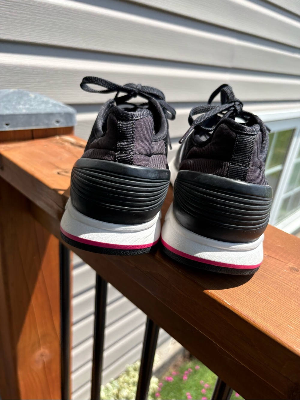 NEW BALANCE 247S LOW TRAINERS SPORTS SNEAKER WOMEN SHOES BALCK/PINK SIZE 9 - Picture 4 of 13